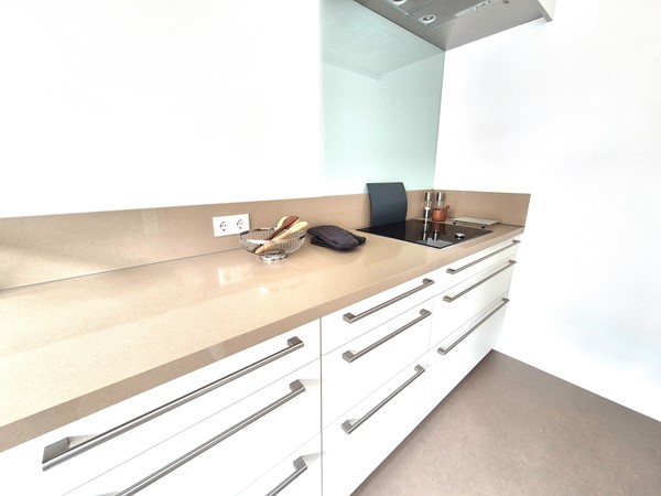 Medium property photo - Van Eeghenstraat 20-2, 1071 GG Amsterdam